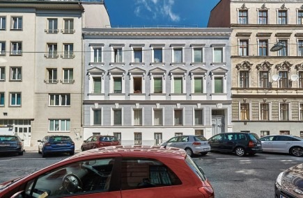 Alt Wiener Zinshaus mit ausgezeichneter Infrastruktur